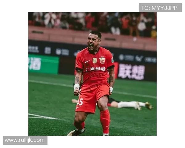 莱昂纳多足球明星的精彩瞬间与职业生涯回顾