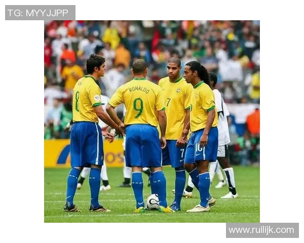 足球明星温情瞬间大集合感受他们的友谊与激情拥抱视频精彩回顾